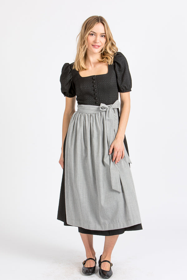 Almliebe Ärmeldirndl Rosmarie schwarz Vorderansicht | Almliebe Rosmarie sleeve dirndl black front view