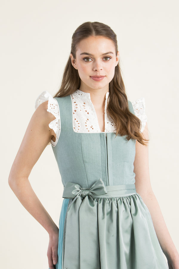 Alpenherz Dirndlbluse Hellin weiß Vorderansicht | Alpenherz dirndl blouse Hellin white front view