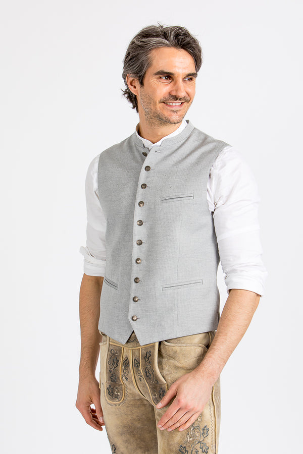 Alpenherz Trachtenweste Sebastian hellgrau Vorderansicht | Alpenherz men's vest Sebastian light grey front view