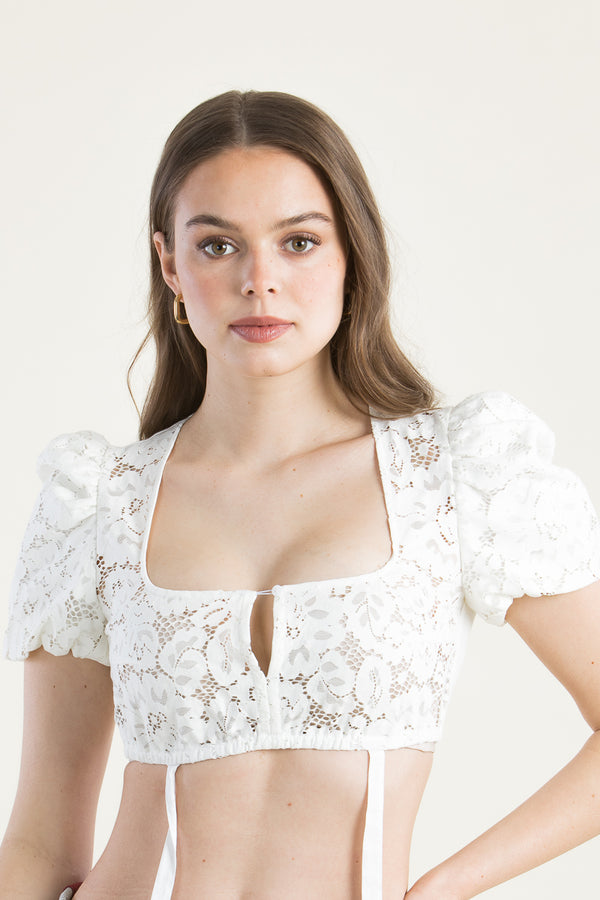 Gottseidank Dirndlbluse Irma Wolkencreme Rückansicht | Gottseidank Dirndl Blouse Irma cloud cream back view