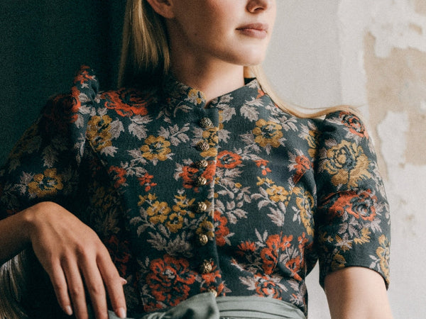 Almliebe Jacquard Dirndl