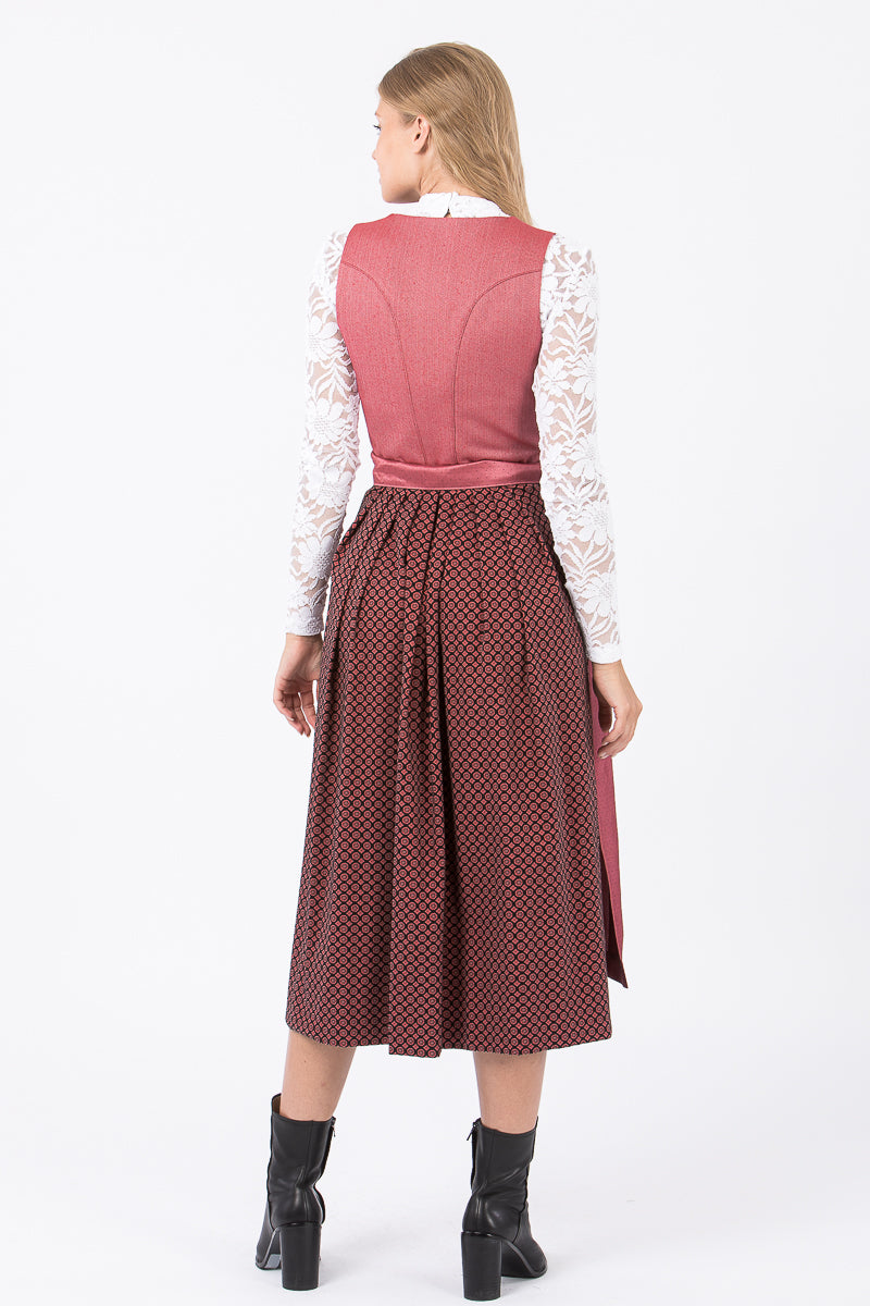 Almliebe Dirndl Fesche Vroni pink Getragen | Almliebe Dirndl Fesche Vroni pink worn