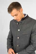 Poldi Trachtensakko S.Viktor grau Getragen | Poldi traditional jacket S.Viktor grey worn