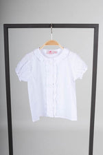 Trachtenkind Kinderbluse weiß mit Tupfen Detail | Trachtenkind kids blouse white dots detail