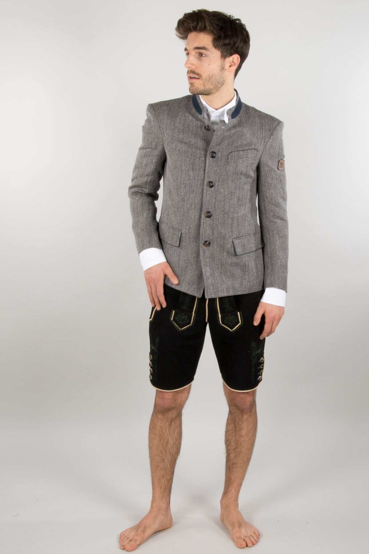 2964 Garmisch Trachtenjanker Nikodemus grau Detail | 2964 Garmisch traditional jacket Nikodemus grey detail