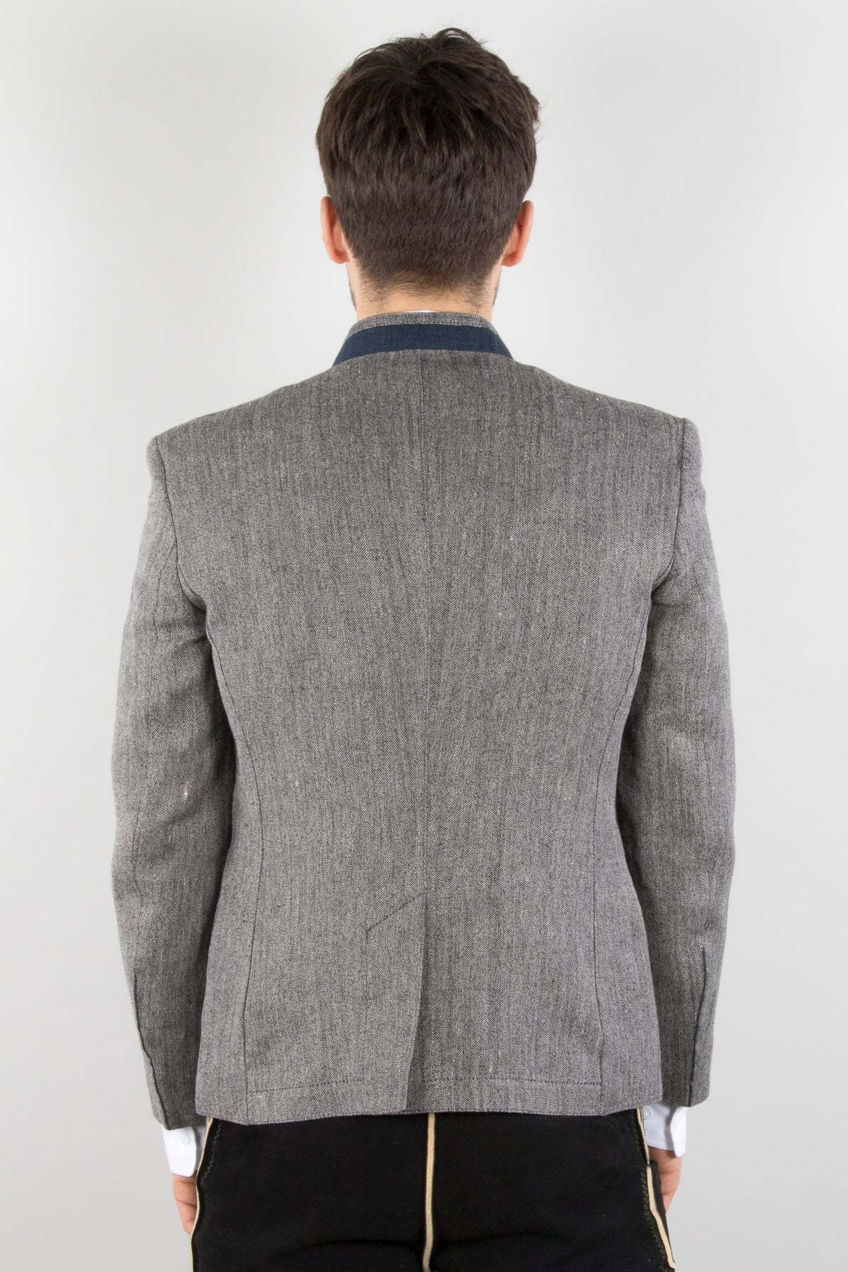 2964 Garmisch Trachtenjanker Nikodemus grau Detail | 2964 Garmisch traditional jacket Nikodemus grey detail
