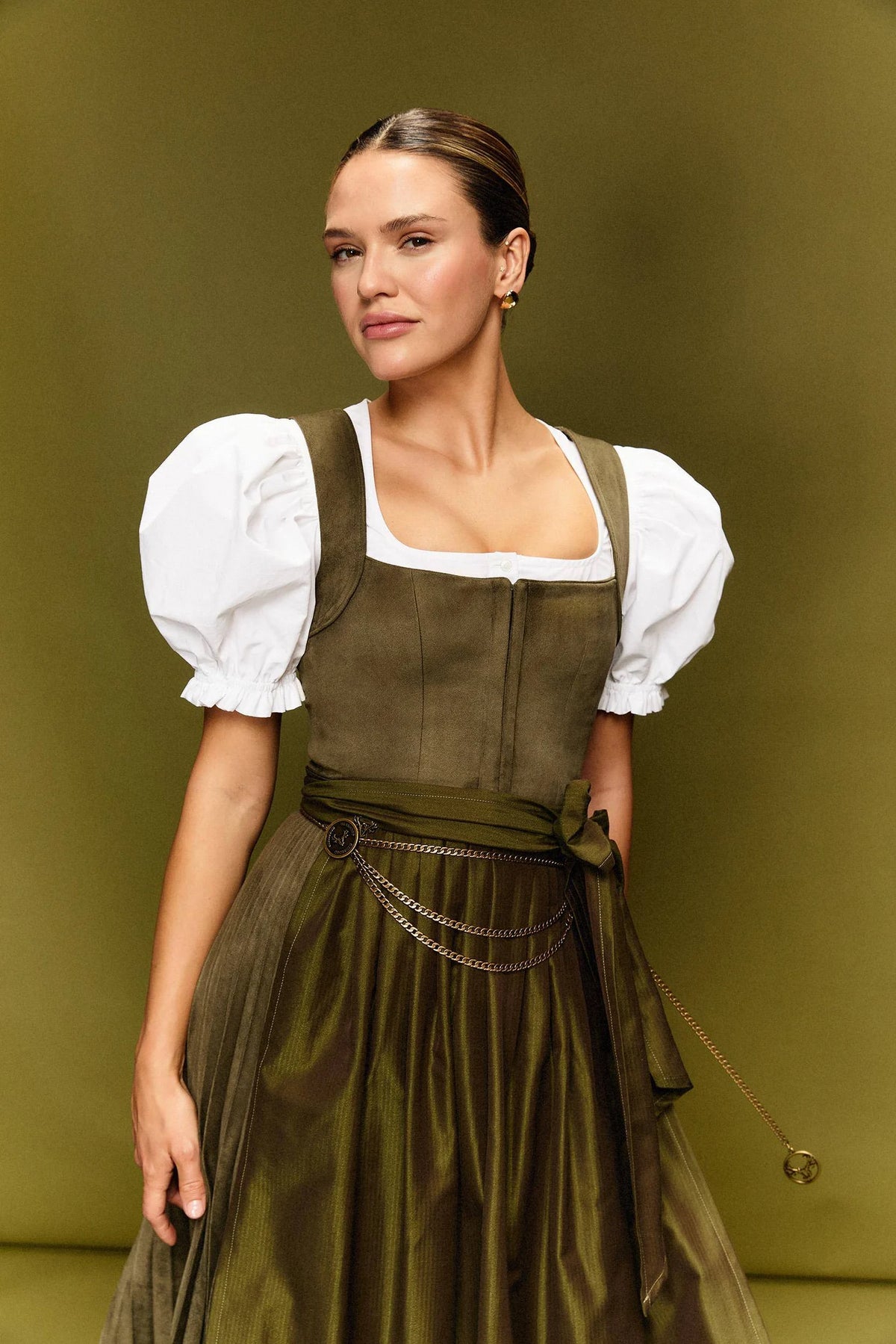 CocoVero Dirndl Hermine Plissee Oliv