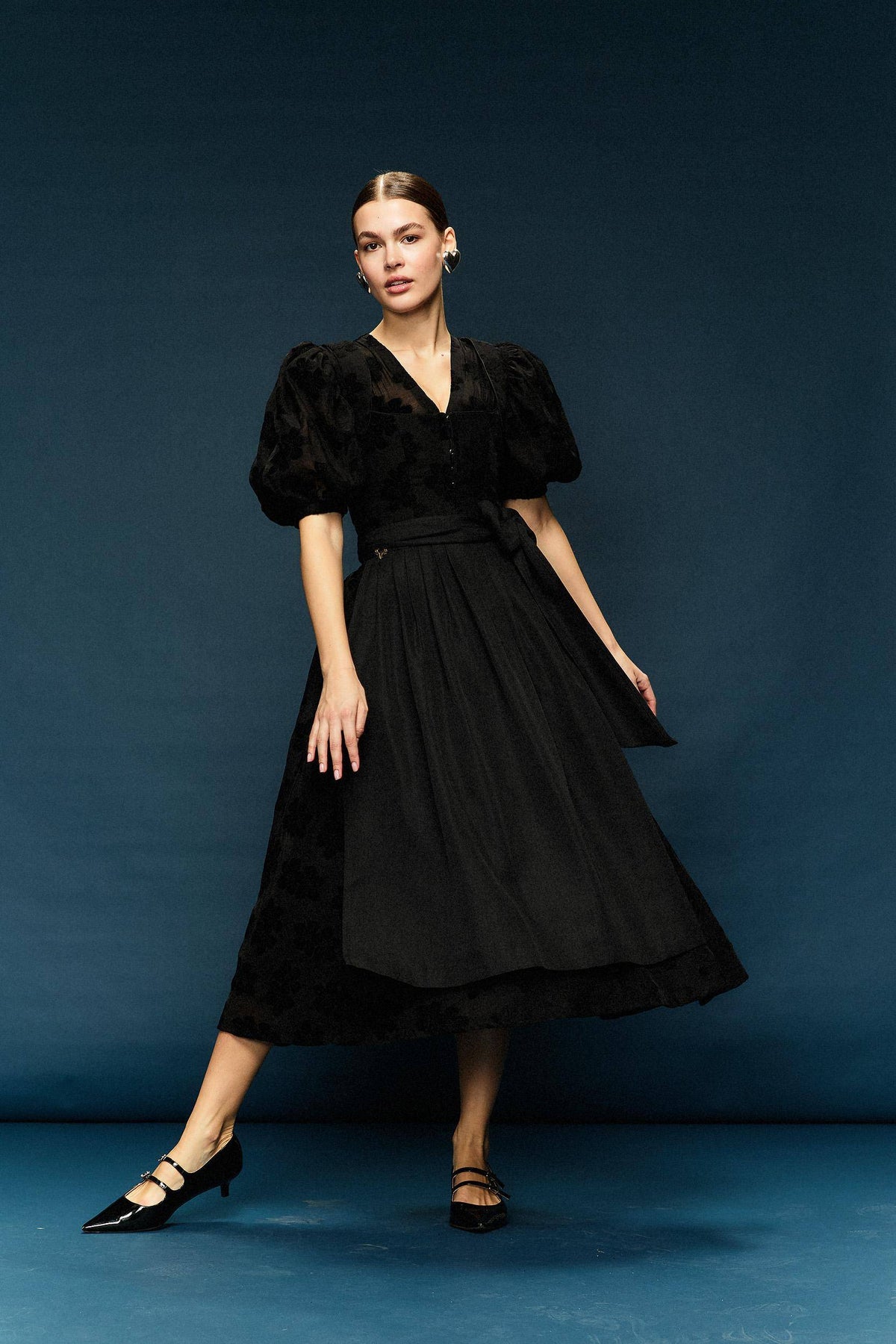 CocoVero Dirndl Hermine pure black