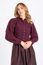Fei scho schee Strickjacke Frontansicht 
