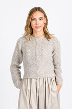 Madame Marie Strickjacke Avenara beige Frontansicht 