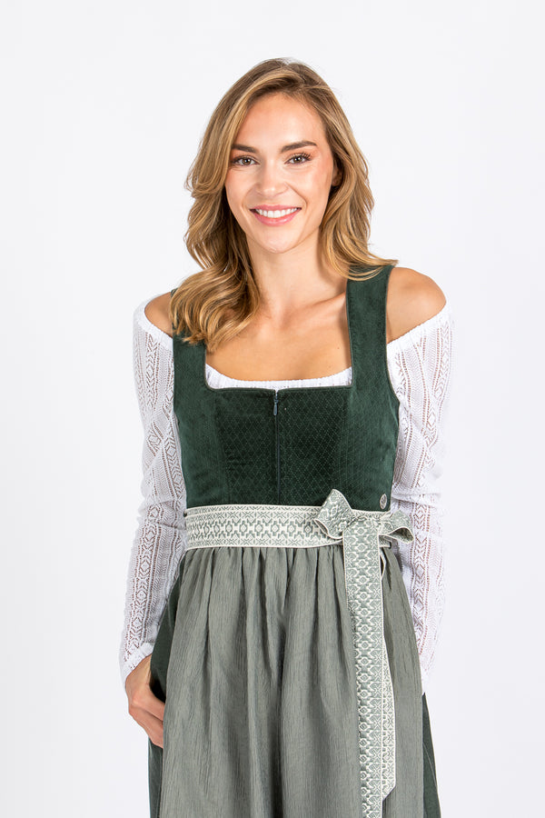 Die Berwin &amp; Wolff Dirndlbluse Carmen Frontansicht 