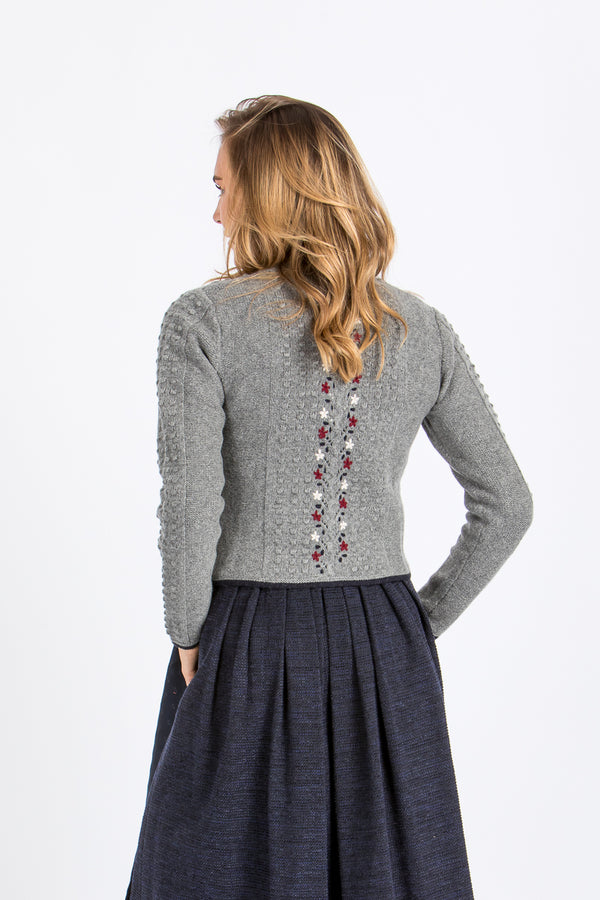 Fei scho schee Strickjacke in grau/navy Rückansicht 