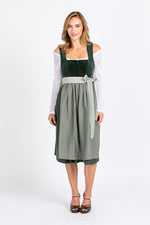 MarJo Samtdirndl Berndorf Weitwinkel 