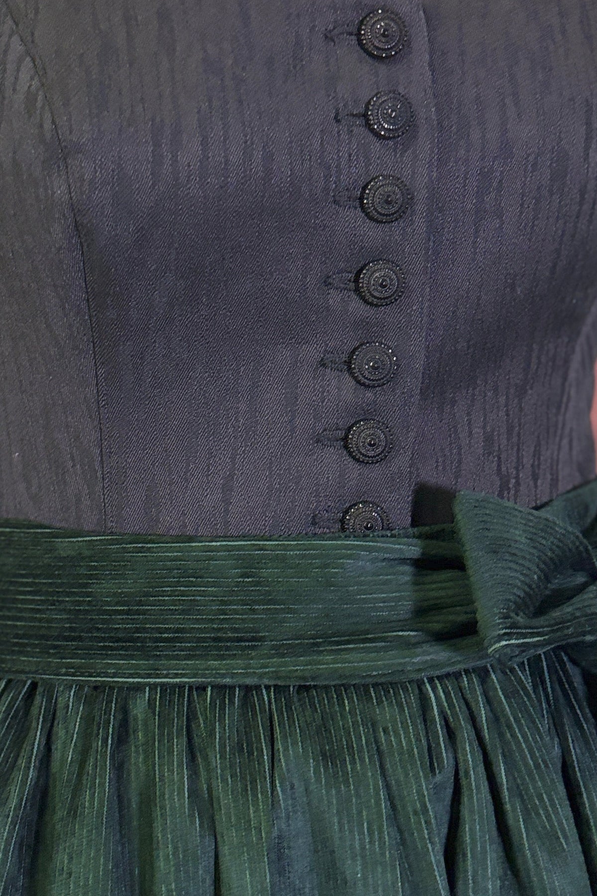 Almliebe Ärmeldirndl Rosmarie schwarz/grün