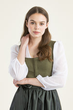 Alissa Leinendirndl Adri Olivgrün Getragen | Alissa Linen dirndl Adri Olive green worn