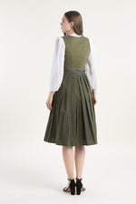 Alissa Leinendirndl Adri Olivgrün Detail | Alissa Linen dirndl Adri Olive green detail