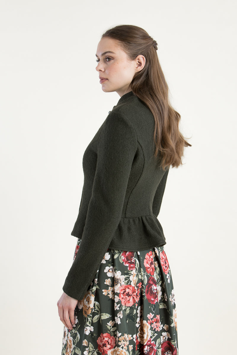 Alissa Walkjanker Mila olive Getragen | Alissa boiled wool jacket Mila olive worn