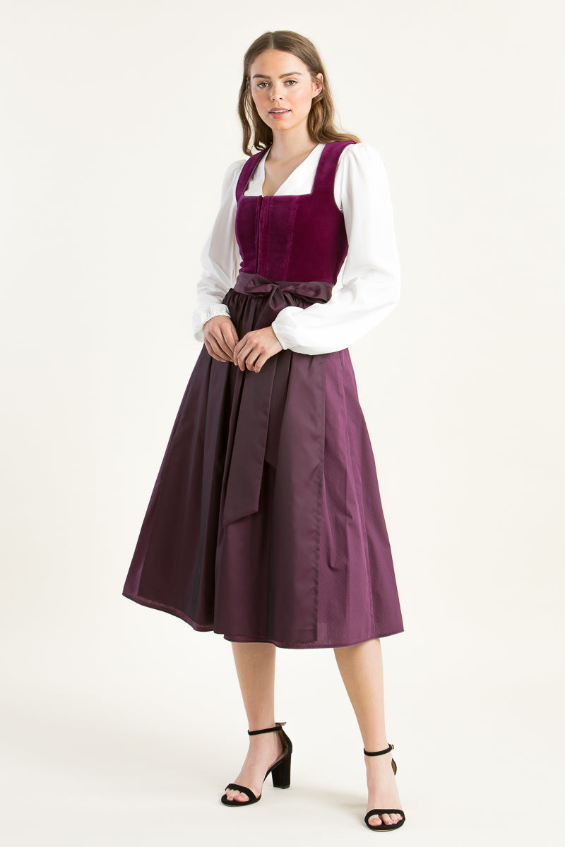 Alissa Samtdirndl Alice Pink Getragen | Alissa Velvet dirndl Alice Pink worn