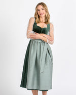 Almliebe Dirndl Christl grün Vorderansicht | Almliebe Dirndl Christl green front view