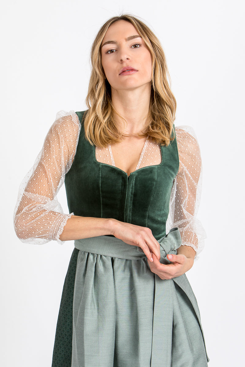 Almliebe Dirndl Christl grün Getragen | Almliebe Dirndl Christl green worn