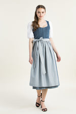 Almliebe Dirndl Cordula hellblau Vorderansicht | Almliebe Dirndl Cordula light blue front view