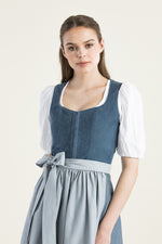 Almliebe Dirndl Cordula hellblau Detail | Almliebe Dirndl Cordula light blue detail