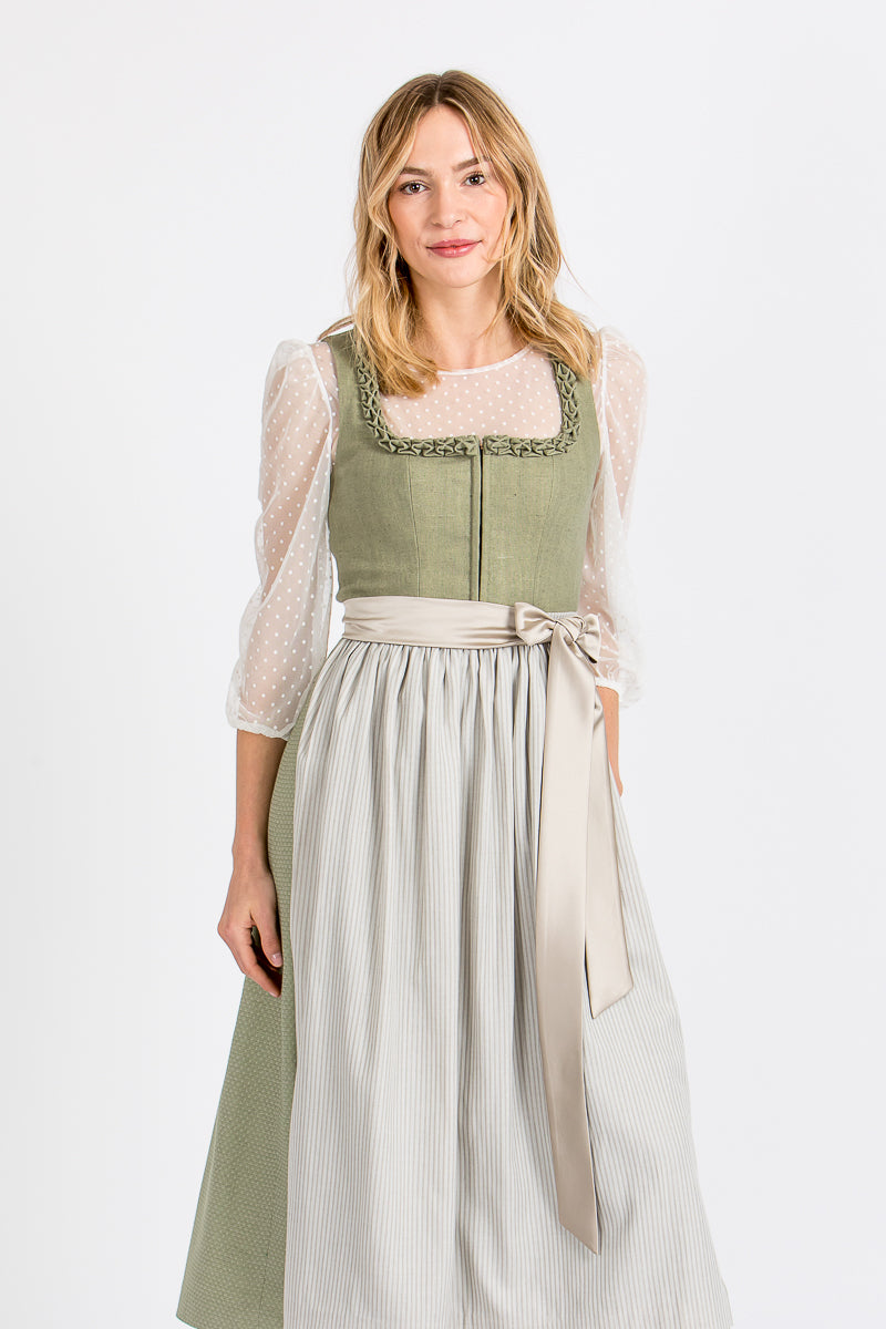 Almliebe Dirndl Eva mit Froschgoscherl grün