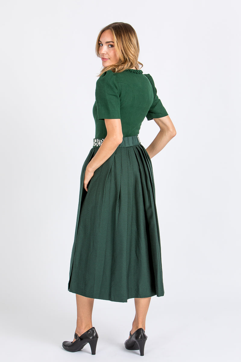 Almliebe Dirndl Maria mit Ärmel und Froschgoscherl in der Rückansicht