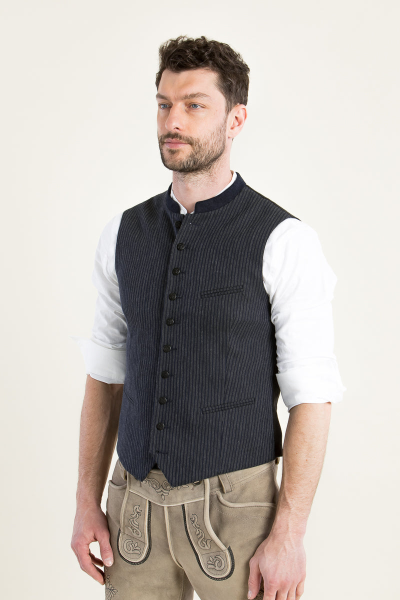 Almliebe Trachtenweste Hallodri Blau Detail | Almliebe traditional vest Hallodri blue detail