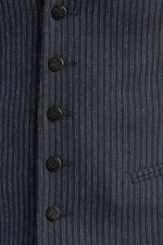 Almliebe Trachtenweste Hallodri Blau Getragen | Almliebe traditional vest Hallodri blue worn