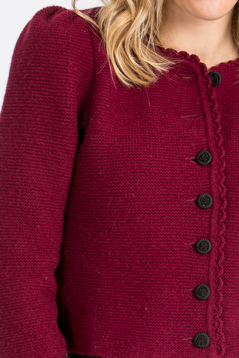 Almliebe Trachtenstrickjacke Owingen Bordeaux Detail | Almliebe traditional cardigan Owingen bordeaux detail