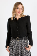 Almliebe Trachtenstrickjacke Owingen Schwarz Detail Puffärmel | Almliebe traditional cardigan Owingen black puff sleeve detail