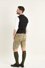Almliebe Lodenweste Da Bazi Oliv Getragen | Almliebe Loden Vest Da Bazi Olive worn