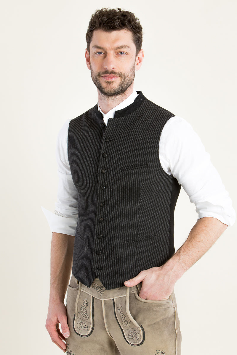 Almliebe Trachtenweste Hallodri Anthrazit Detail | Almliebe traditional vest Hallodri anthracite detail