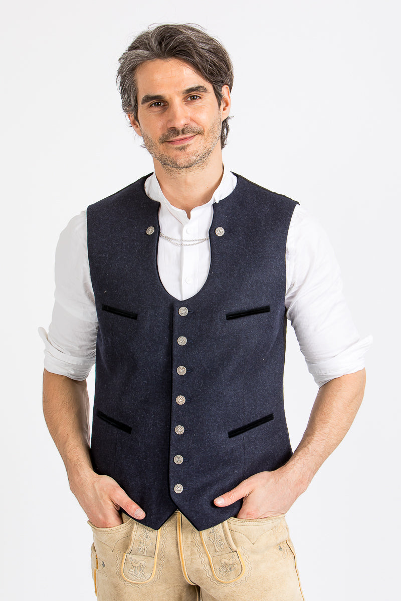 Almliebe Trachtenweste Xare blau Detail | Almliebe Miesbacher waistcoat Xare blue detail