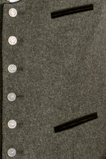 Almliebe Trachtenweste Xare oliv Detail | Almliebe Miesbacher waistcoat Xare olive detail