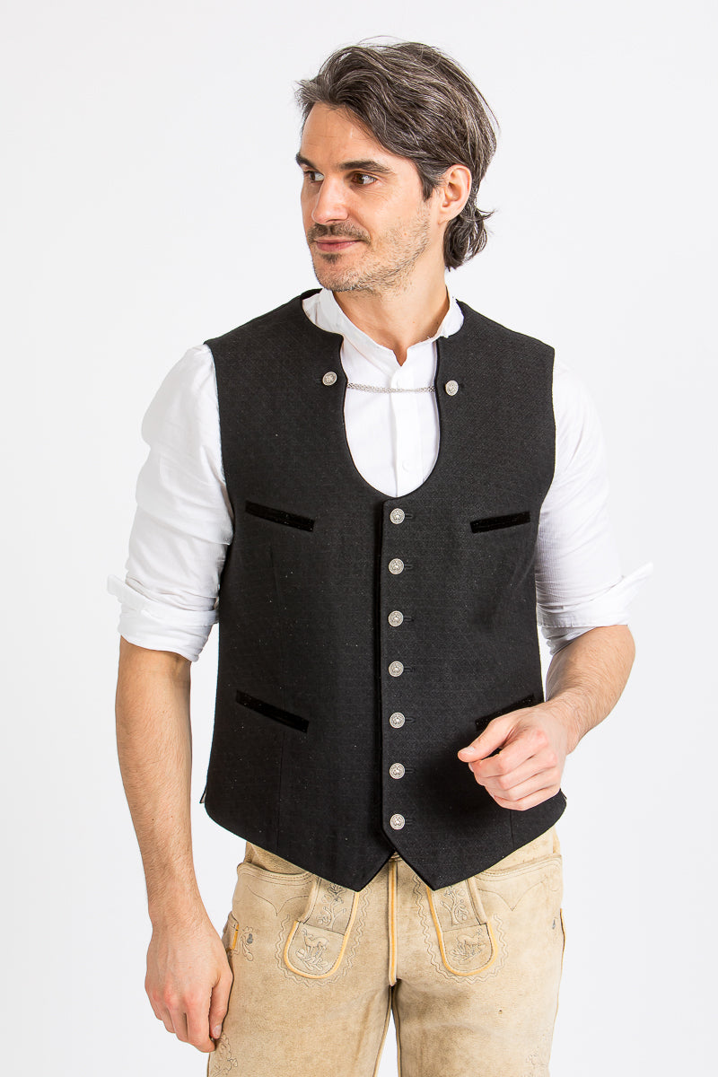 Almliebe Trachtenweste Xare schwarz Vorderansicht | Almliebe Miesbacher waistcoat Xare black front view