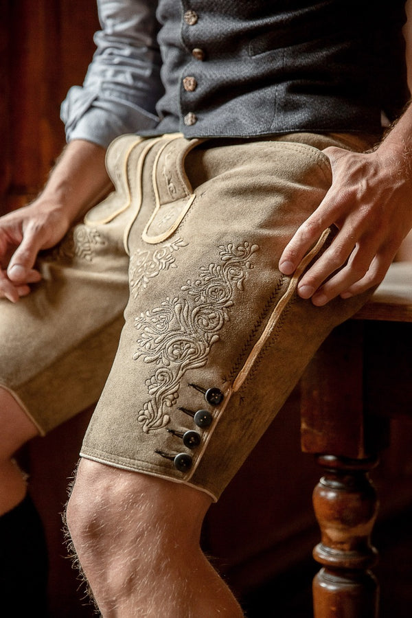 Kurze Ostarrichi Lederhose Weissenberg Rothirsch hell