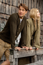 Gottseidank Strickjanker Toni altoliv Vorderansicht | Gottseidank knit jacket Toni olive front view