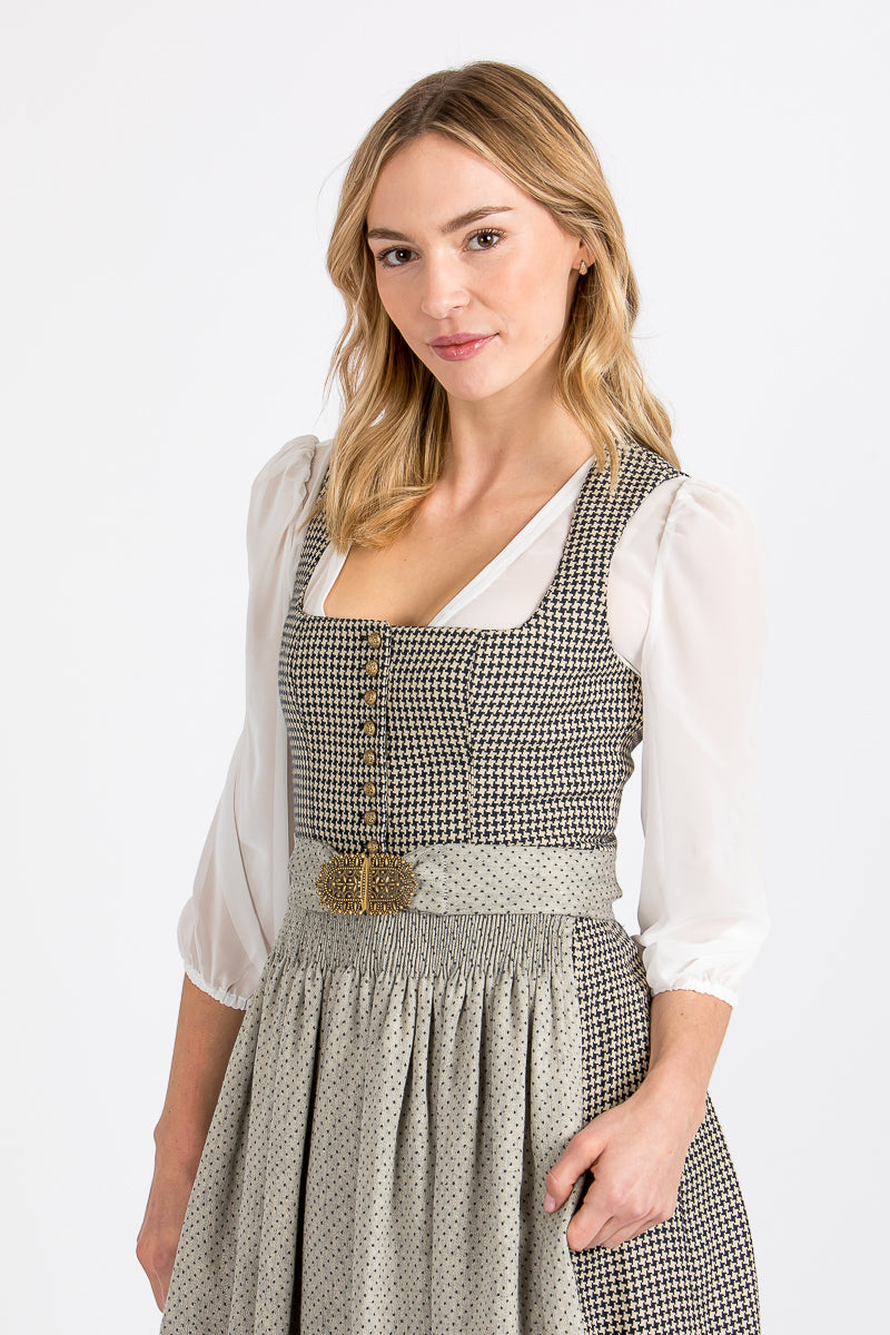 Alpenherz Dirndlbluse Lou weiß Detail | Alpenherz dirndl blouse Lou white detail