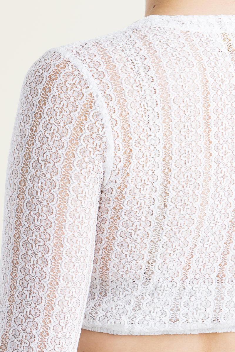 Alpenherz Dirndlbluse Naomi weiß Getragen | Alpenherz dirndl blouse Naomi white worn