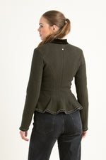 Alpenherz Trachtenjanker Josie oliv Getragen | Alpenherz traditional jacket Josie olive worn
