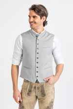 Alpenherz Trachtenweste Sebastian hellgrau Detail | Alpenherz men's vest Sebastian light grey detail