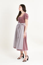 Anno Domini Halbarmdirndl Rosa rosenholz Vorderansicht | Anno Domini Half-Sleeve Dirndl Rosa rosewood front view