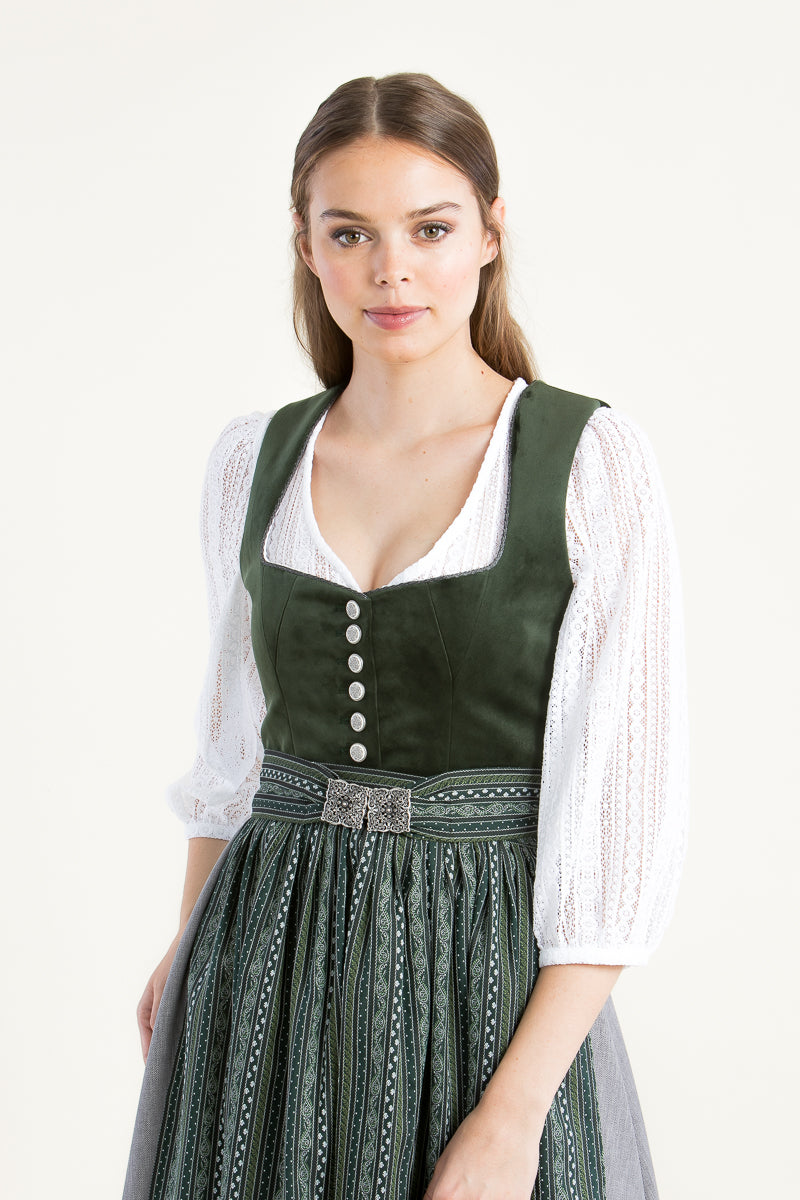 Berwin & Wolff Dirndlbluse Spitze Puffarm weiß Getragen | Berwin & Wolff Dirndl blouse lace puff sleeve white worn