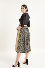 Berwin & Wolff Dirndl schwarz Detail | Berwin & Wolff Dirndl black detail