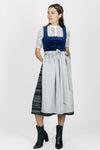 Almliebe Samtdirndl Koide Sophie blau Vorderansicht | Almliebe velvet dirndl Koide Sophie blue front view