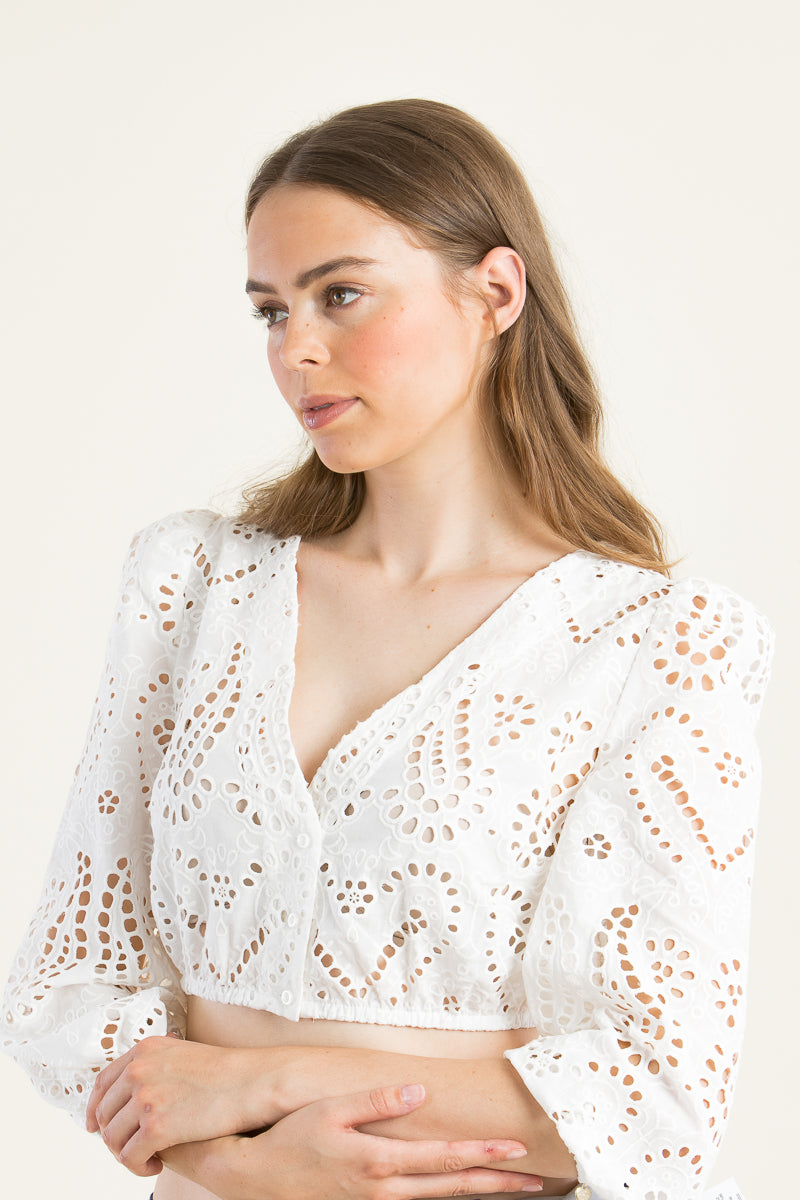 Alpenherz Dirndlbluse Lou weiß Getragen | Alpenherz dirndl blouse Lou white worn