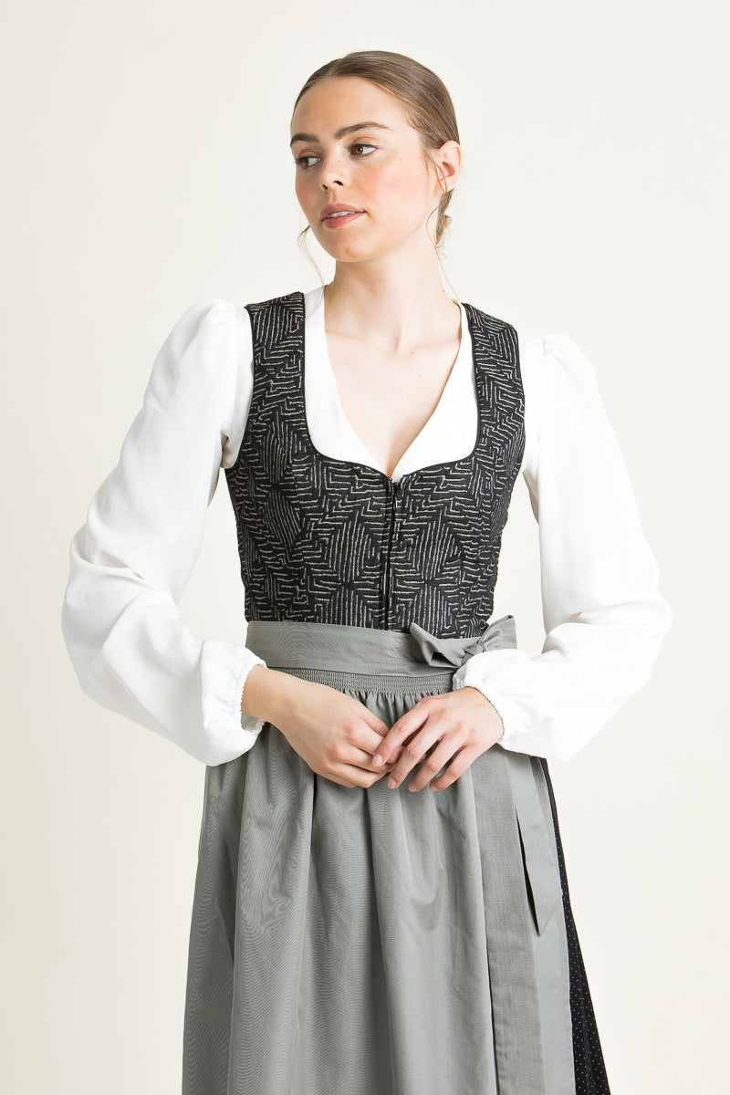 Wenger Dirndl Isi schwarz Detail Verschluss | Wenger Dirndl Isi black closure detail
