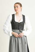 Wenger Dirndl Isi schwarz Detail Verschluss | Wenger Dirndl Isi black closure detail